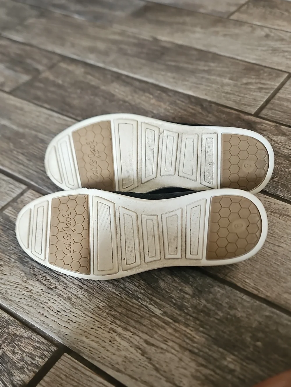 Cat & Jack Black Lace-Up Casual Shoes Big Boys Size 6